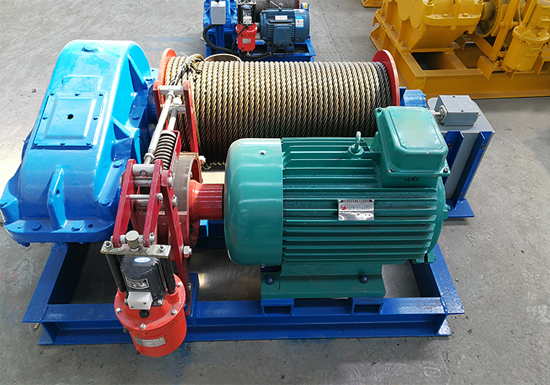 Manufacturer, Supplier and Exporter of Electric Wire Rope Winch